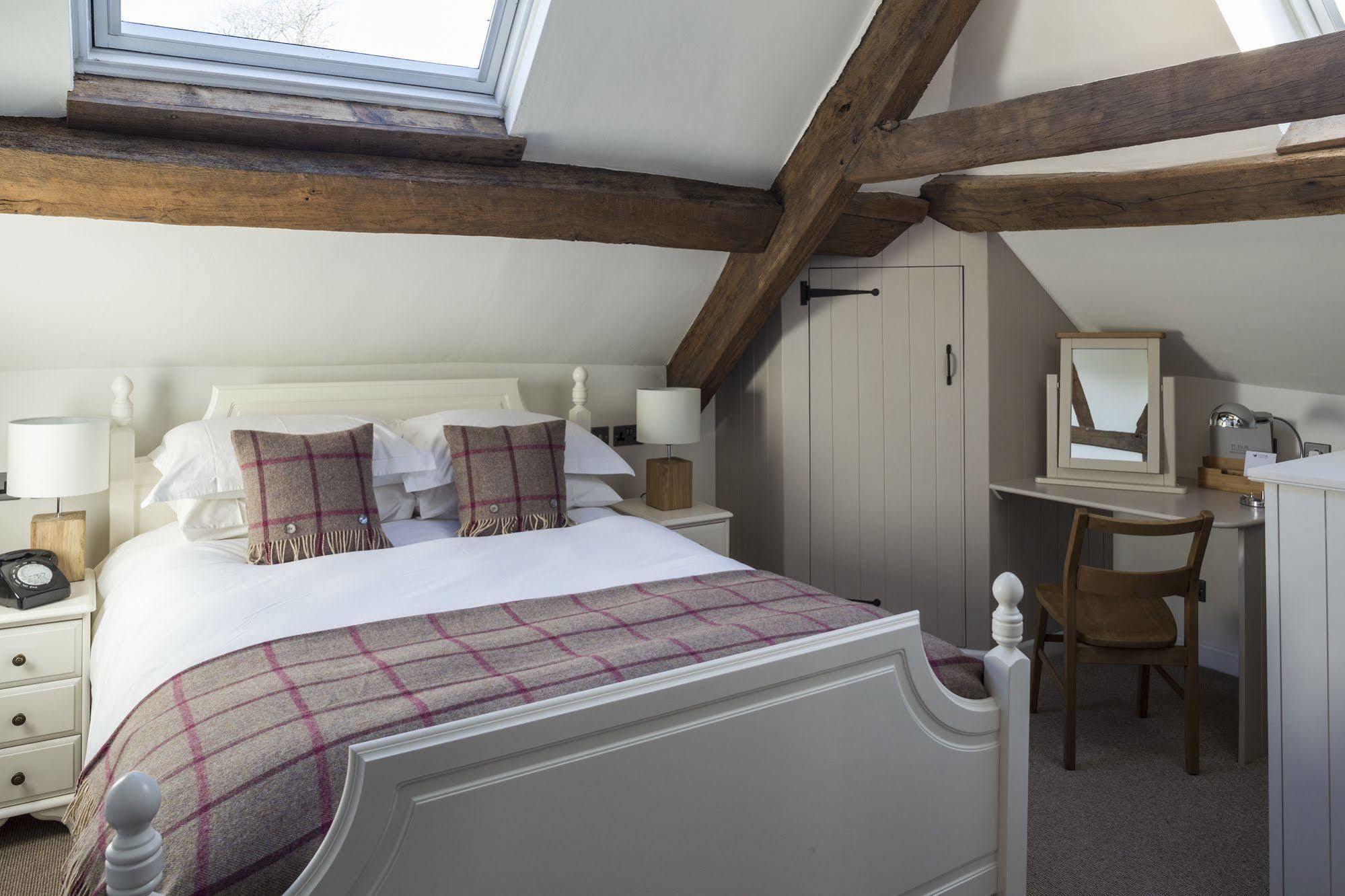 Tudor Farmhouse Hotel Clearwell Екстер'єр фото